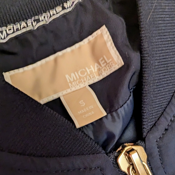 Micheal Kors Navy Jacket. - Picture 6 of 7